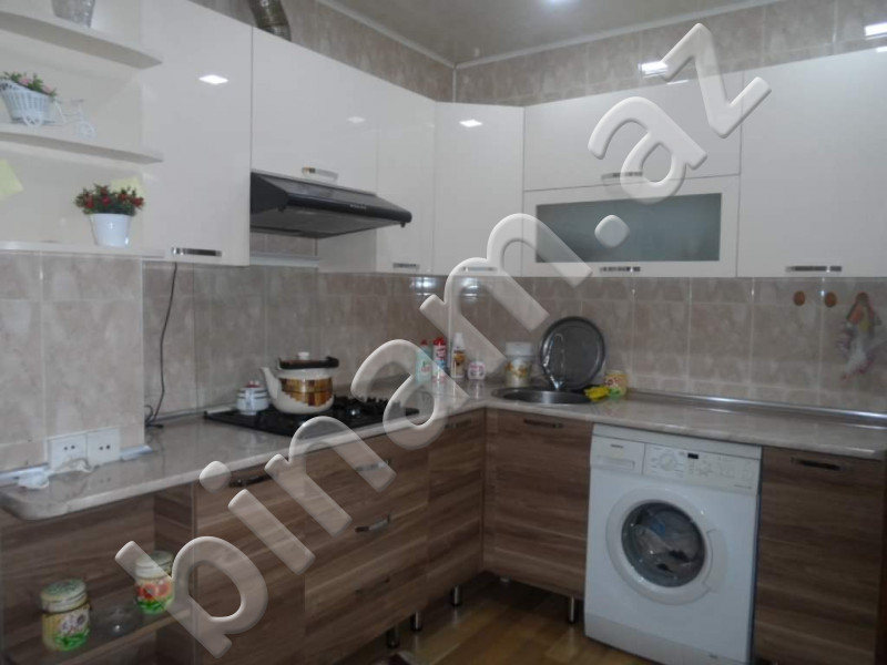 3 otaqlı Köhnə tikili, Satış, Bakı, Binəqədi, Azadlıq pros.