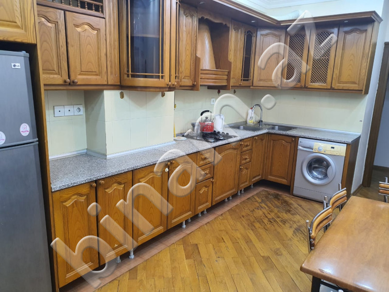 3 otaqlı Yeni tikili, Kirayə (aylıq), Bakı, Yasamal, Nizami