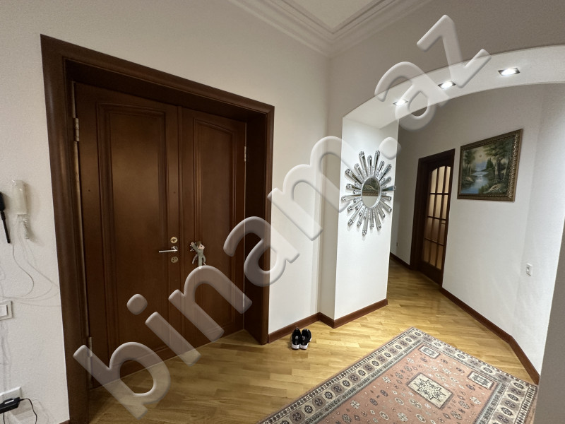 4 otaqlı Köhnə tikili, Satış, Bakı, Səbail, İçəri şəhər