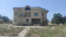  otaqlı Villa / Həyət evi