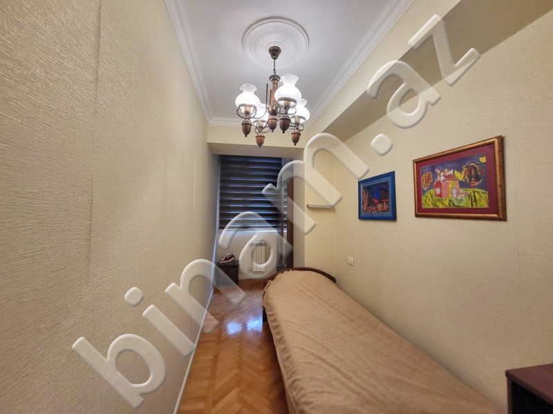 3 otaqlı Köhnə tikili, Kirayə (aylıq), Bakı, Səbail, 28 may