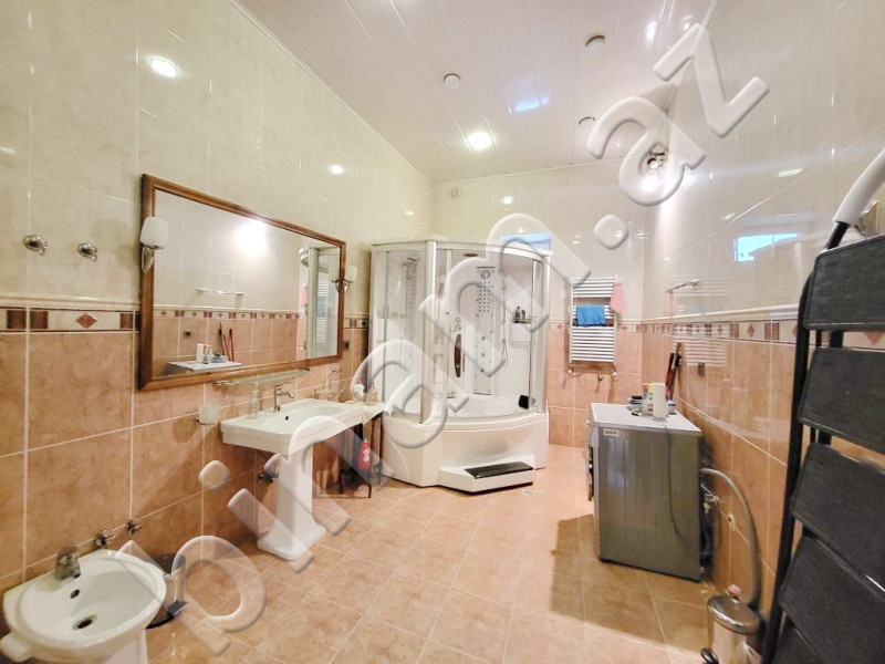 4 otaqlı Köhnə tikili, Kirayə (aylıq), Bakı, Səbail, Sahil