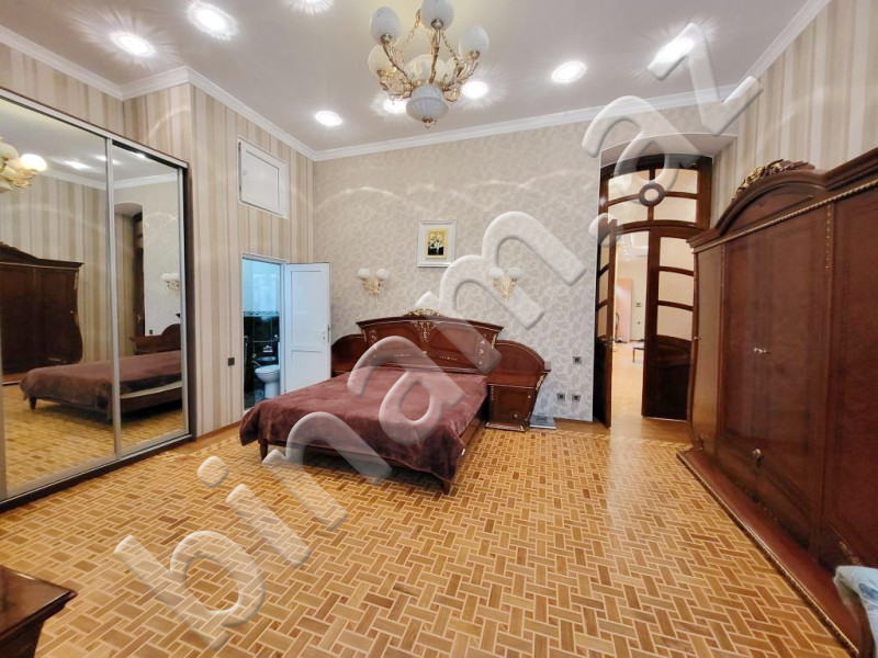 4 otaqlı Köhnə tikili, Kirayə (aylıq), Bakı, Səbail, Sahil
