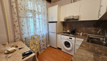 3 otaqlı Köhnə tikili, Kirayə (aylıq), Bakı, Yasamal, Elmlər Akademiyası