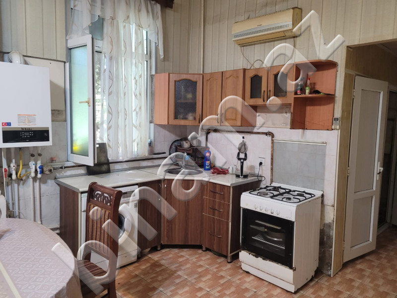 4 otaqlı Köhnə tikili, Kirayə (aylıq), Bakı, Yasamal, Elmlər Akademiyası