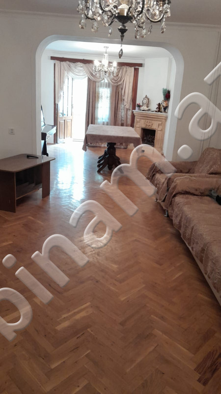 4 otaqlı Köhnə tikili, Kirayə (aylıq), Bakı, Binəqədi, Azadlıq pros.