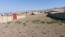 11 sot Torpaq, Satış, Bakı