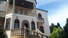 9 otaqlı Villa / Həyət evi