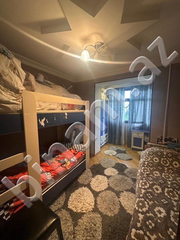 4 otaqlı Köhnə tikili, Satış, Bakı