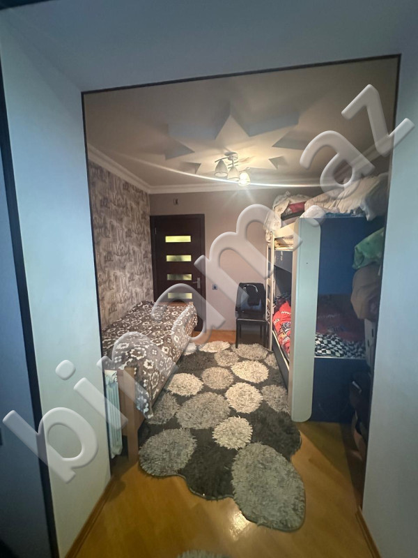 4 otaqlı Köhnə tikili, Satış, Bakı
