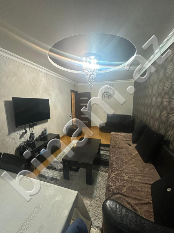 4 otaqlı Köhnə tikili, Satış, Bakı
