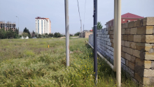 12 sot Torpaq, Satış, Abşeron