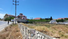 4 sot Torpaq, Satış, Abşeron