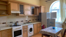 7 otaqlı Villa / Həyət evi, Kirayə (aylıq), Bakı, Səbail