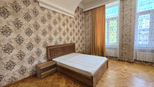 4 otaqlı Köhnə tikili, Kirayə (aylıq), Bakı, Səbail, İçəri şəhər
