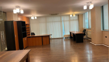 6 otaqlı Ofis