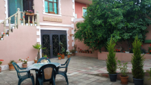 8 otaqlı Villa / Həyət evi