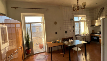 4 otaqlı Köhnə tikili, Satış, Bakı, Nəsimi, 28 may