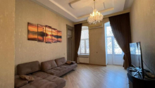 4 otaqlı Köhnə tikili, Satış, Bakı, Nəsimi, 28 may