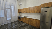 4 otaqlı Köhnə tikili, Kirayə (aylıq), Bakı, Səbail, Sahil