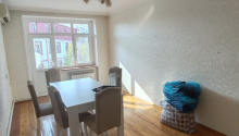 4 otaqlı Köhnə tikili, Satış, Bakı