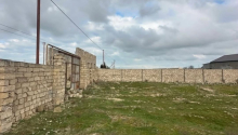 3 sot Torpaq, Satış, Abşeron