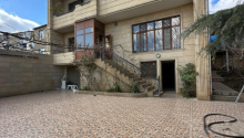 8 otaqlı Villa / Həyət evi