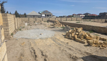 3 sot Torpaq, Satış, Sumqayıt