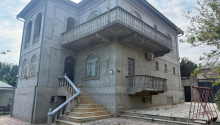 9 otaqlı Villa / Həyət evi