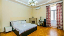 3 otaqlı Köhnə tikili, Kirayə (gündəlik), Bakı, Səbail, Sahil