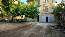 9 otaqlı Villa / Həyət evi