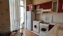 3 otaqlı Köhnə tikili, Kirayə (aylıq), Bakı, Səbail, Sahil