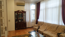 4 otaqlı Köhnə tikili, Satış, Bakı, Yasamal, İçəri şəhər