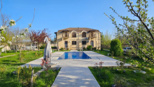 12 otaqlı Villa / Həyət evi