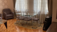 3 otaqlı Köhnə tikili, Kirayə (gündəlik), Bakı, Səbail, Sahil
