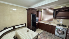 3 otaqlı Köhnə tikili, Kirayə (aylıq), Bakı, Səbail
