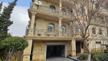 10 otaqlı Villa / Həyət evi