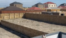 13 sot Torpaq, Satış, Abşeron