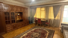 4 otaqlı Köhnə tikili