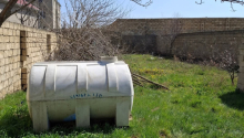 4 sot Torpaq, Satış, Abşeron